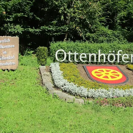 Pflug מלון Ottenhofen im Schwarzwald